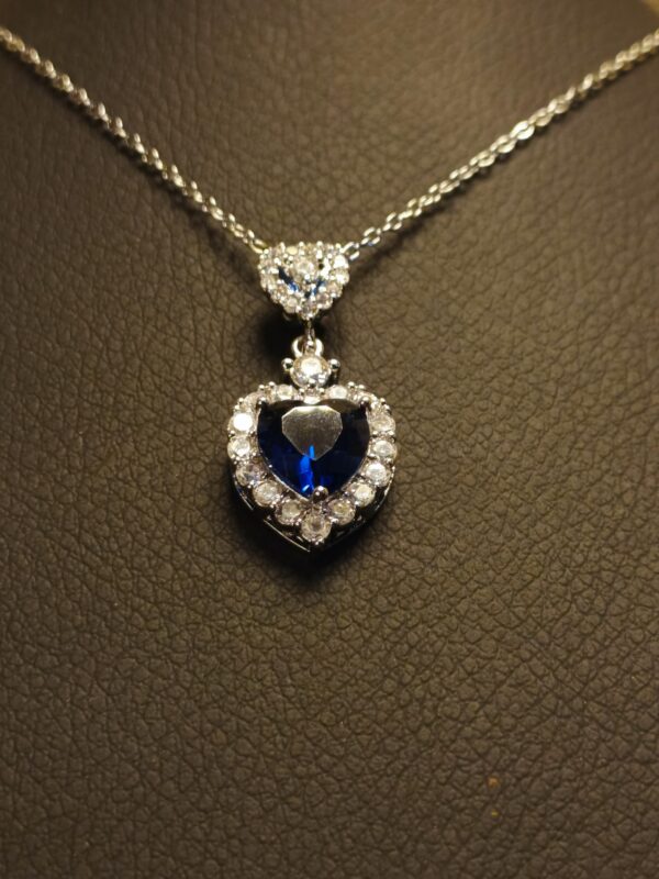 Royal Heart Necklace Set - Image 3