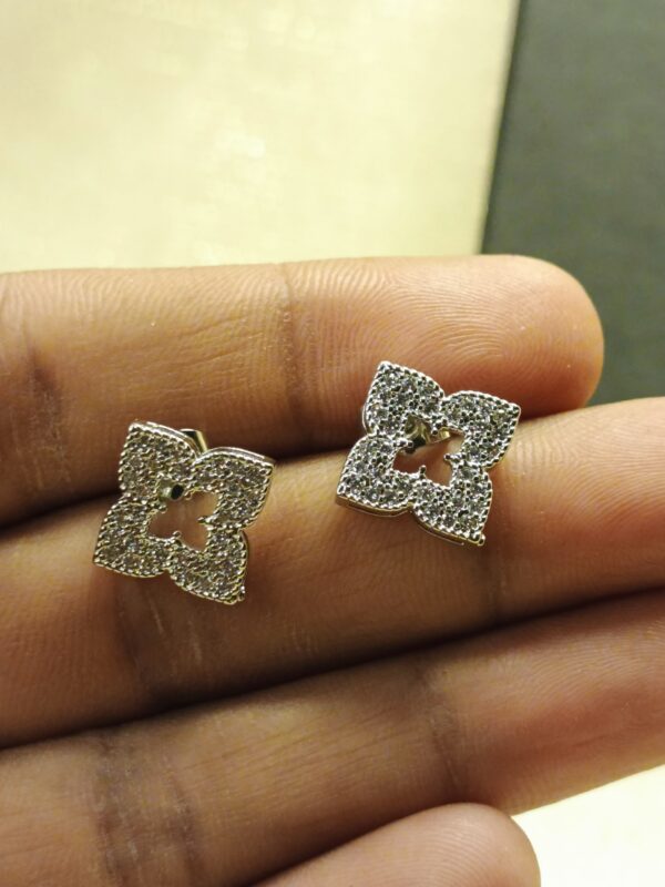 Silver Clover Necklace & Earring Set - Image 2