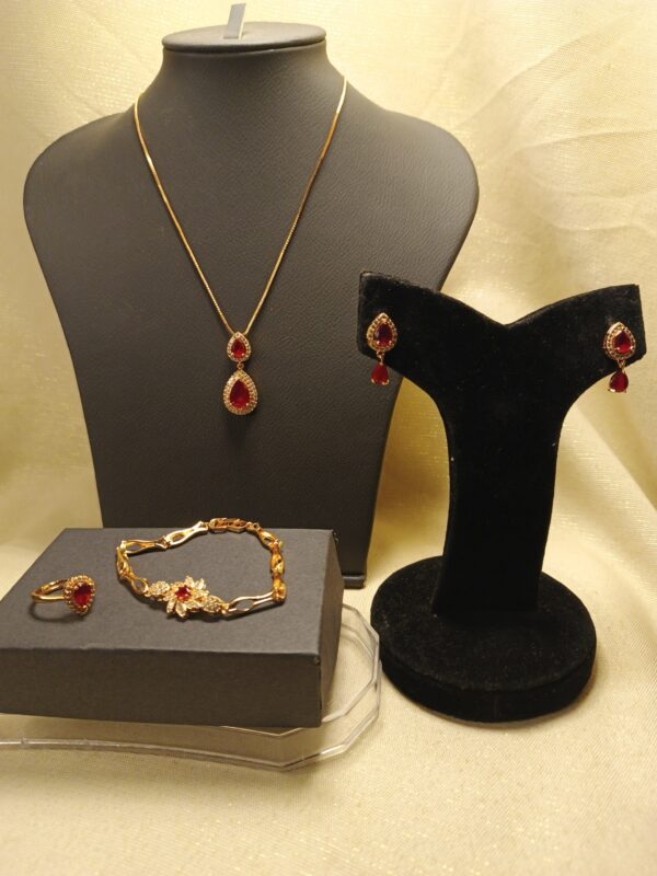 Scarlet Velvet Elegance Jewelry Set