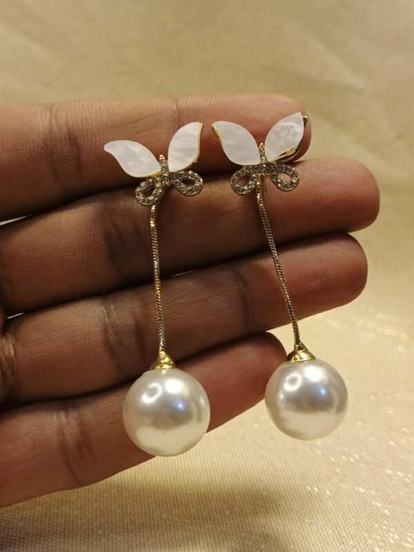 Butterfly Pearl Elegance Earrings - Image 2