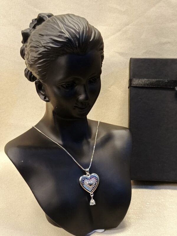 Heart-Shaped Pendant Necklace