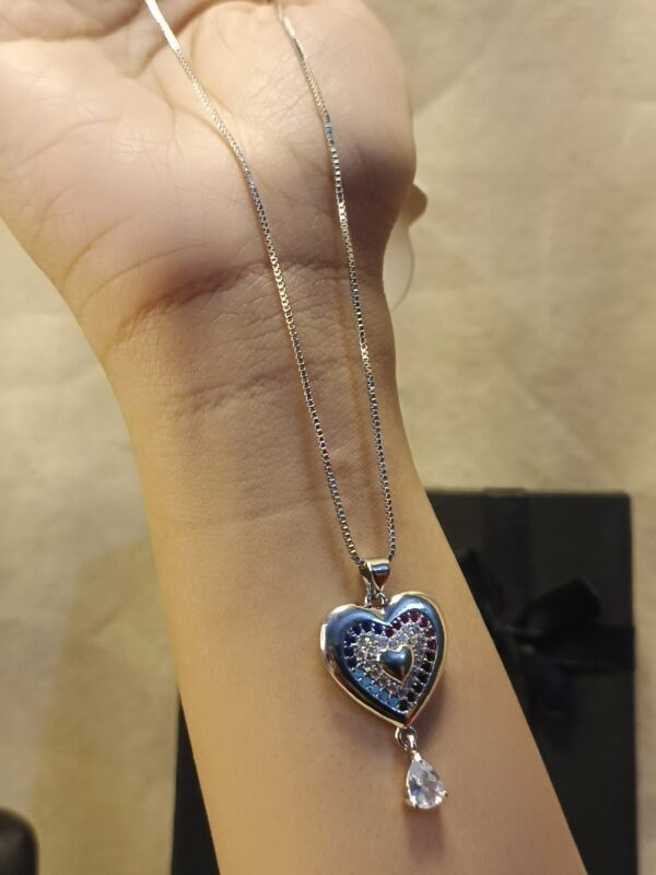 Heart-Shaped Pendant Necklace - Image 3