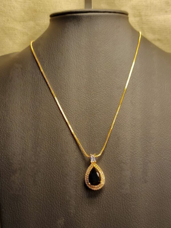 Teardrop Pendant & Earrings Set – Black - Image 2