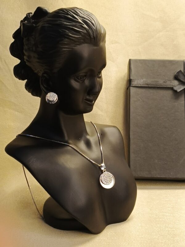 Lustrous Halo Pendant & Earrings Set – Silver