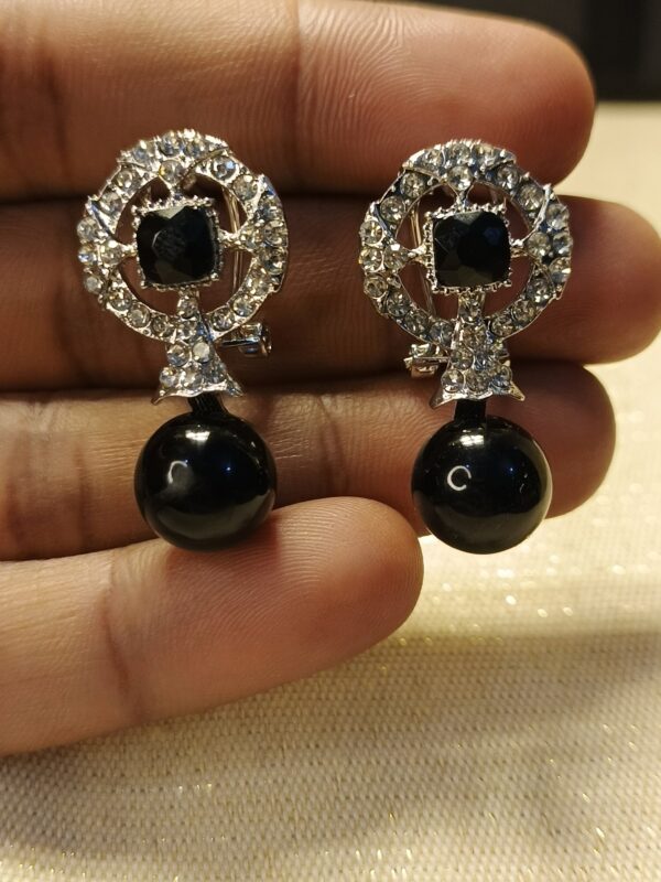Elegant Crystal & Pearl Double-Sided Earrings - Image 6