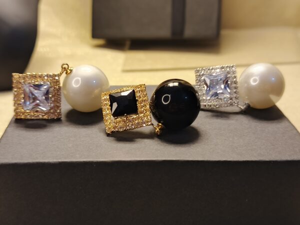Luxury Square & Pearl Double-Sided Earrings - Image 2