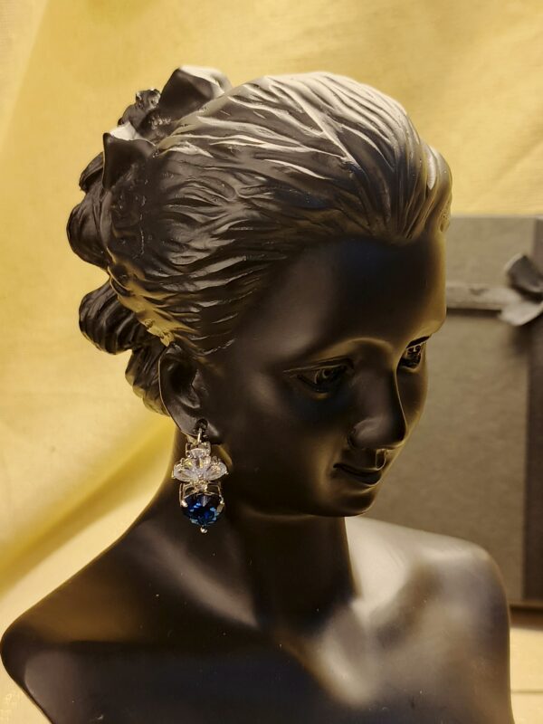 Elegant Heart & Floral Crystal Earrings - Image 2