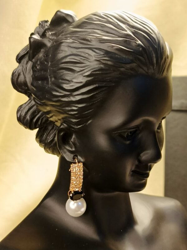 Luxe Crystal & Pearl Stud Earrings