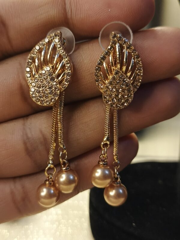 Elegant Dual-Tone Leaf & Pearl Dangle Earrings - Image 5