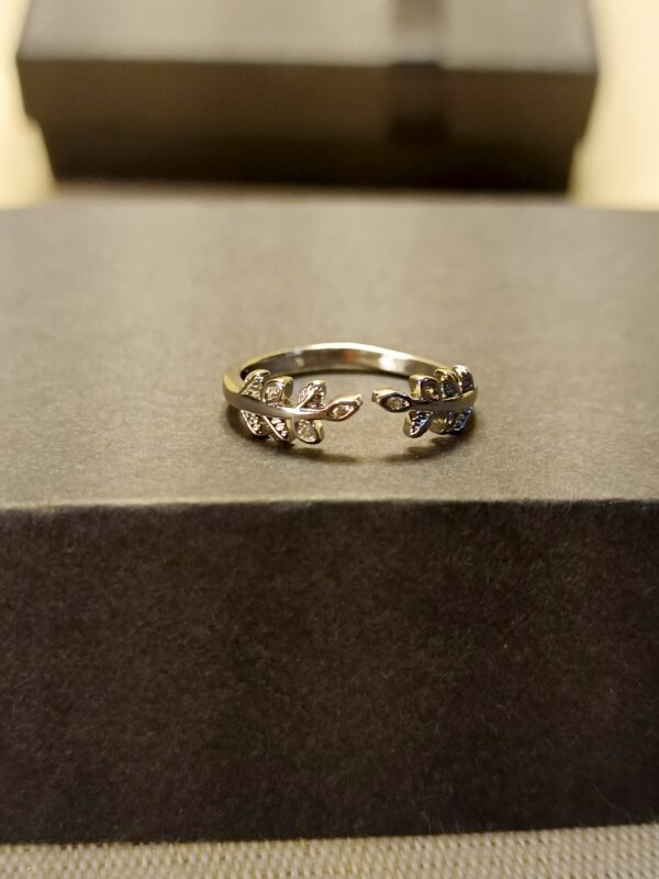 Silver Leaf Vine Open Ring